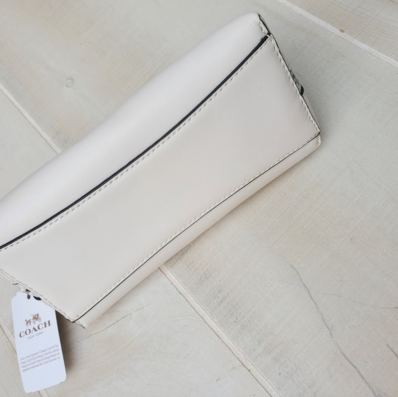 NWT COACH x SNOOPY cosmetic bag F65208 - Picture 5 of 9